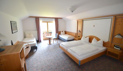 Quadruple Room, Garden View