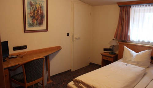 Single Room, Garden View
