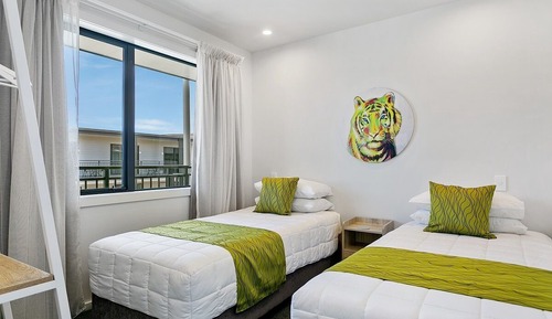 2 Bedroom Family Unit (Acacia wing)