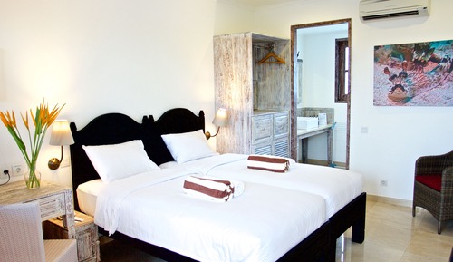 Nudibranch Superior Twin Room (Pool View)