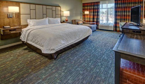 Studio, 1 King Bed, Accessible, Non Smoking (mob/hearing acc w/ bathtub)