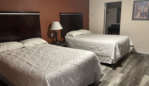 Room, 2 Queen Beds, Smoking