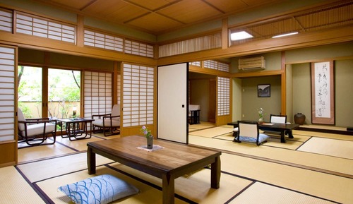 Connecting Japanese Room with Porch and Open-air Bath
