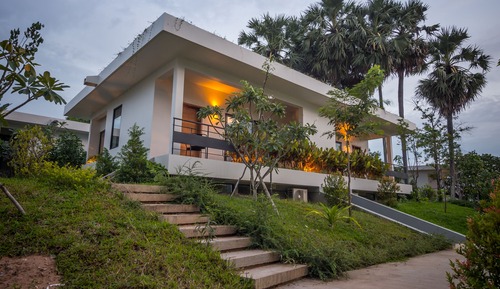 Premier Garden View King with 35% off Spa