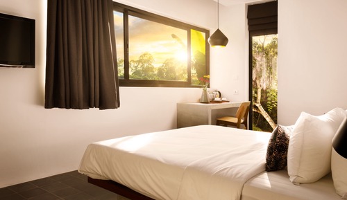 Residence Suite with Balcony + Free Pickup + 1 Time Set Lunch + 50% Spa
