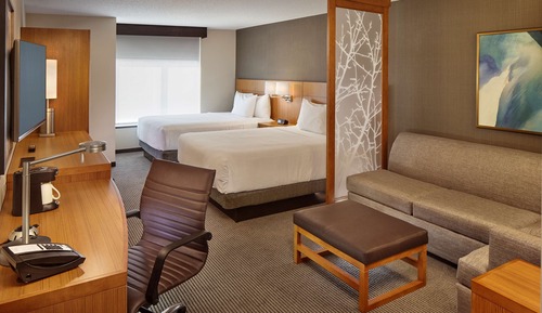 Room, Accessible, Bathtub (2 Queen Beds with Sofabed)