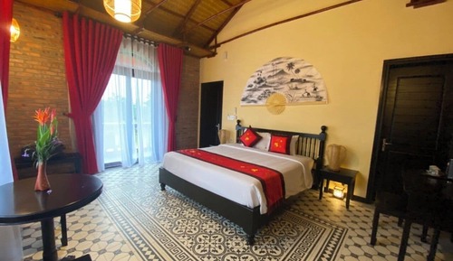 Junior Deluxe Double Room