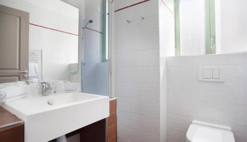 Standard Studio (2 Adults)