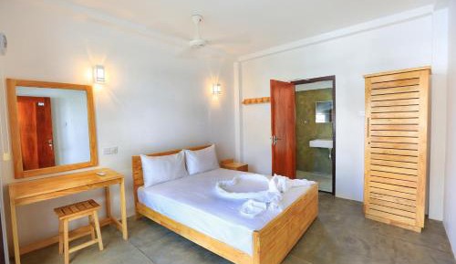 Standard Double Room- Pool/Garden View