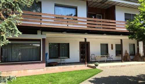 One-Bedroom Apartment with Balcony (4 Adults)
