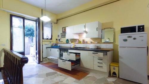 Two-Bedroom Apartment - Split Level