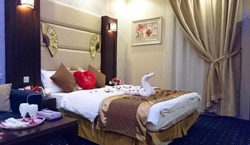 Single Room with Private Bathroom