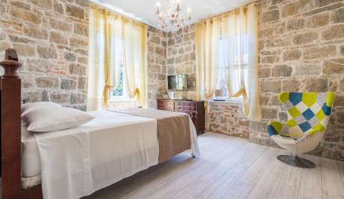 Deluxe Double Room with City View