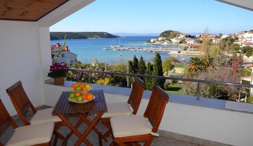 Apartment with Sea View