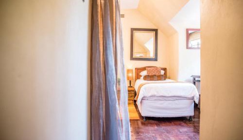 Twin Room with Bath - Room 11