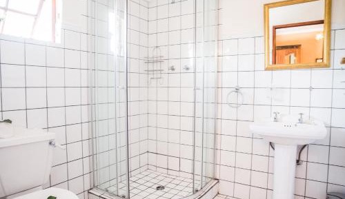 Twin Room with Shower - Room 4