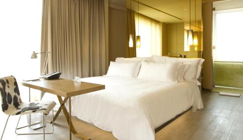 Business King Room