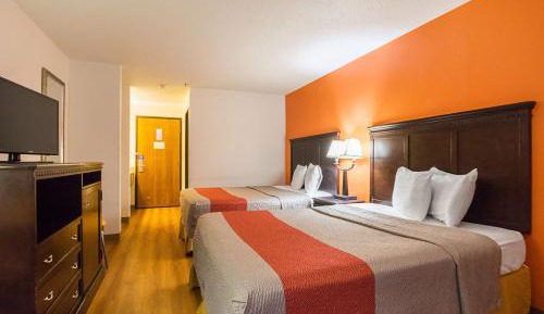 Queen Room with Two Queen Beds - Non-Smoking