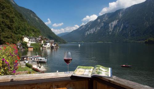 Double Room with Balcony Facing the Lake