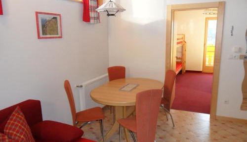 One-Bedroom Apartment (4 Adults)