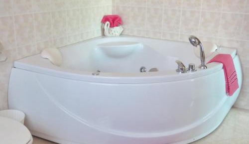 Superior Villa with Spa Bath