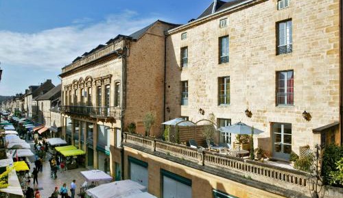 Apartment with Terrace (Ground Floor)