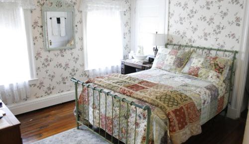 Double Room with Private Bathroom #15
