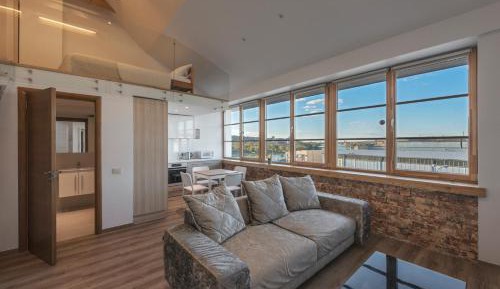 Luxury Studio with a River View