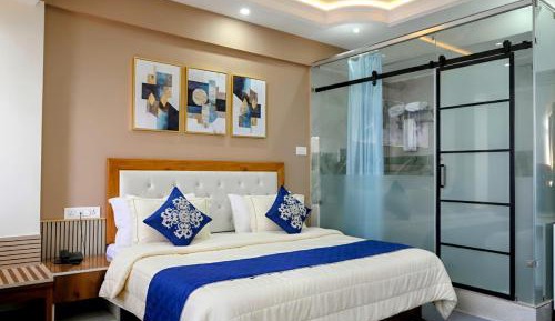 King Room with Balcony