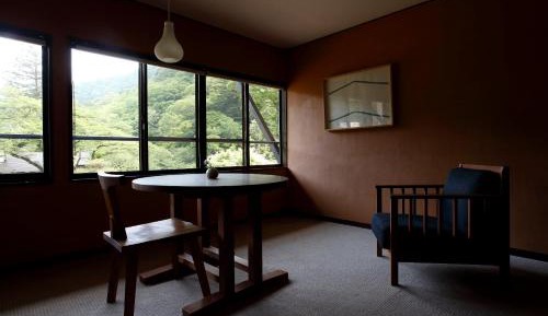 Standard Single Room with Shared Bathroom