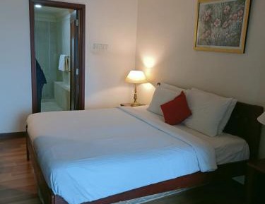 Deluxe Studio