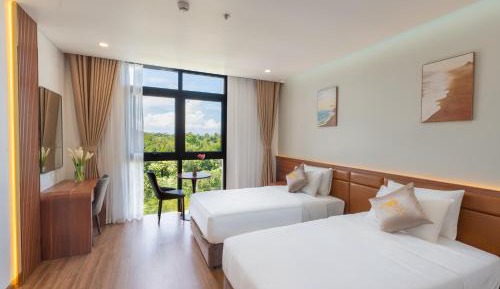 Twin Room with Bath