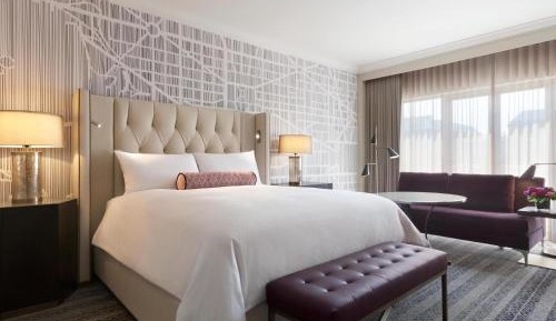 Fairmont Gold King Room