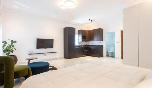 One-Bedroom Apartment