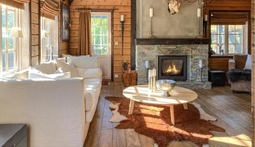 Four-Bedroom Holiday Home