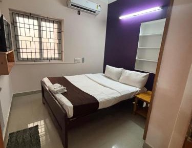 One-Bedroom Apartment with Terrace