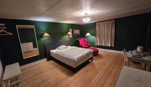 Double Room with Private Bathroom