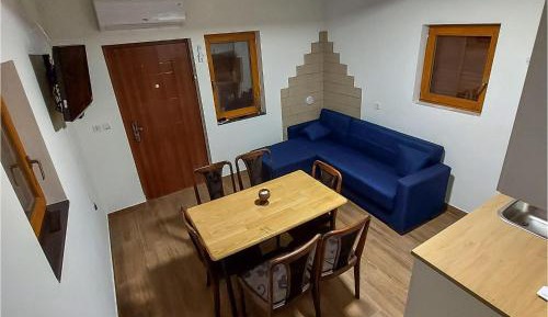 One-Bedroom Holiday Home