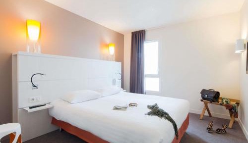 Suite with Double and Two Sofa Beds