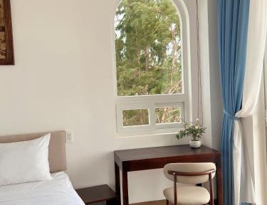 Deluxe Double Room with Balcony and Sea View