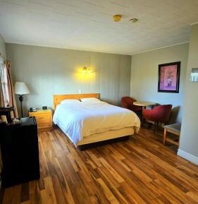 Queen Room - Disability Access