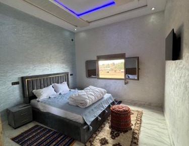 Deluxe Double Room with Shower