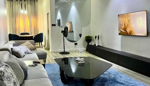 Deluxe Two-Bedroom Apartment with Garden View