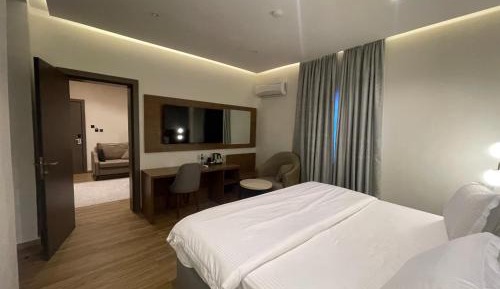 Queen Suite