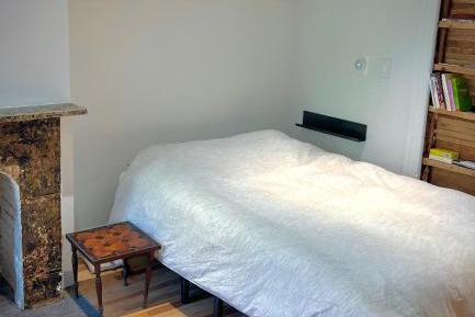 Studio Apartment with Queen Bed