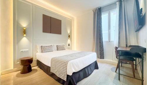 Large Double Room