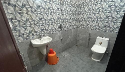 Deluxe Double Room (2 Adults + 1 Child)