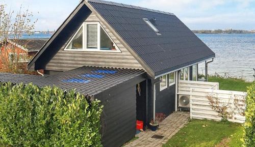 Two-Bedroom Holiday Home