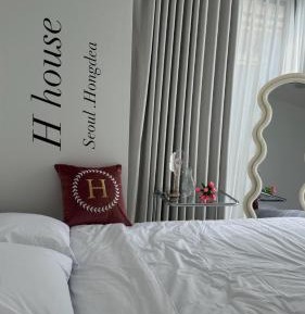 Two-Bedroom Apartment with River View