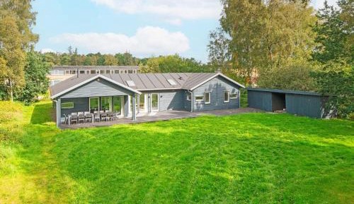 Six-Bedroom Holiday Home